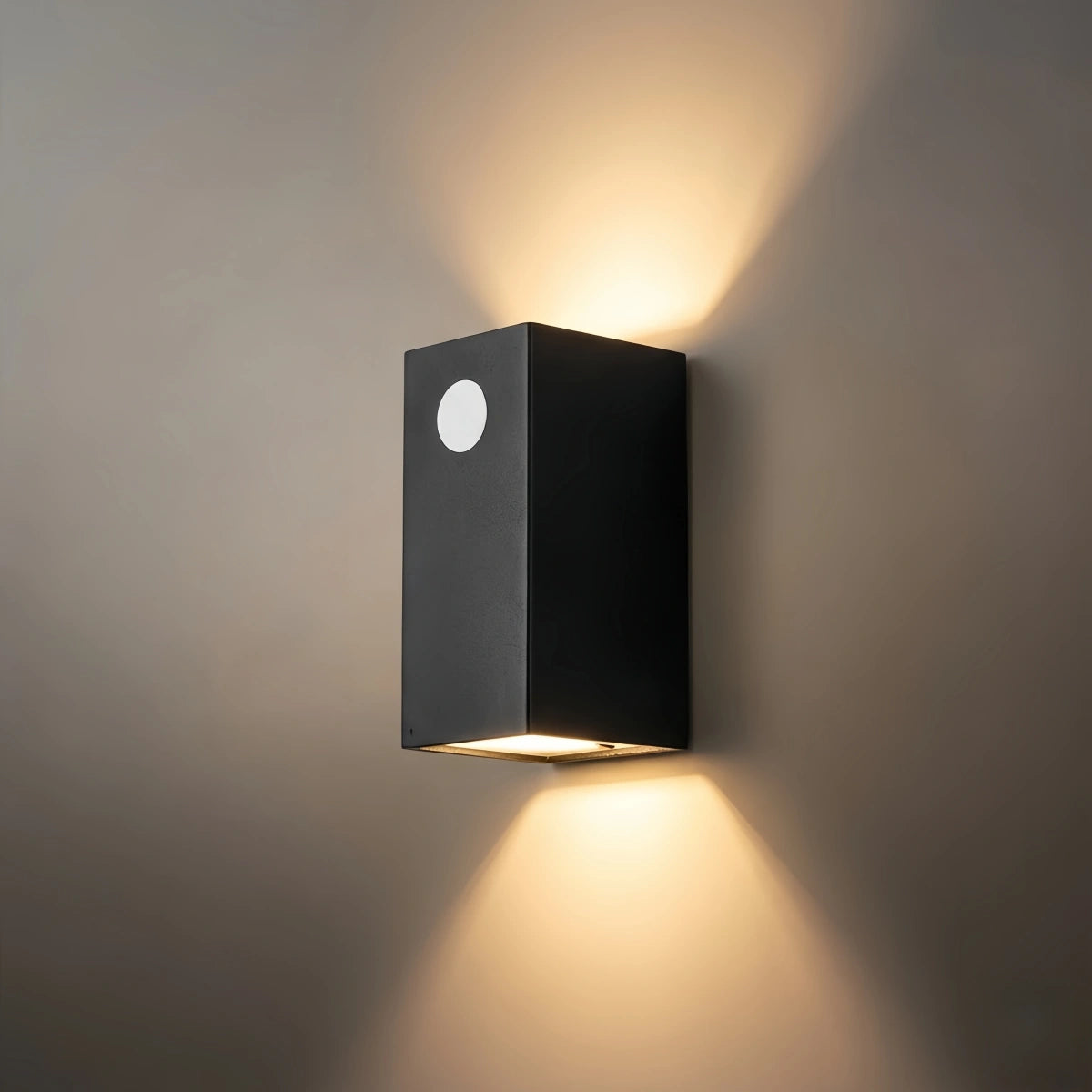 Minimalist_Square_Outdoor_Wall_Lamp